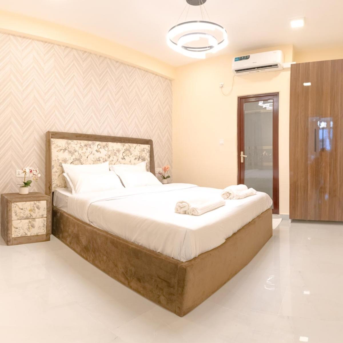 2 Room Serviced Apartment Мале Екстер'єр фото